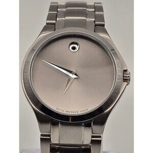 Movado Museum Classic women's quartz watch.